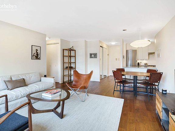 2nd image of 30 W 61st St APT 15B