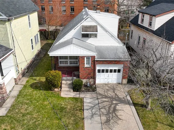 823 Armory Pl, Niagara Falls, NY 14301