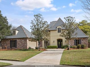 19427 Point O Woods Ct, Baton Rouge, LA 70809