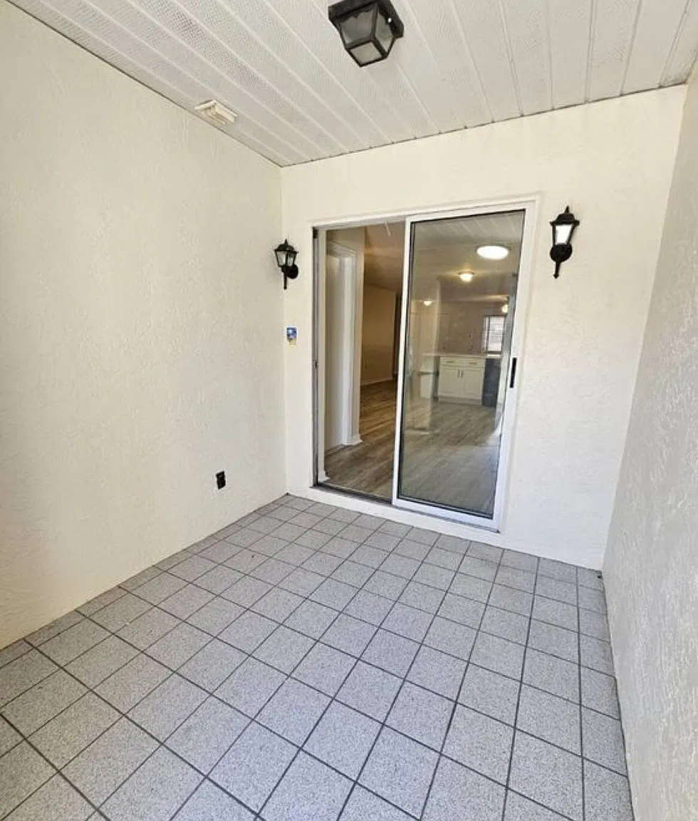 3 bed, 1600 sqft, $2,500 — Photo 2