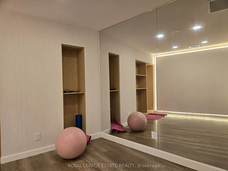 600 Queens Quay W #632 — Photo 22
