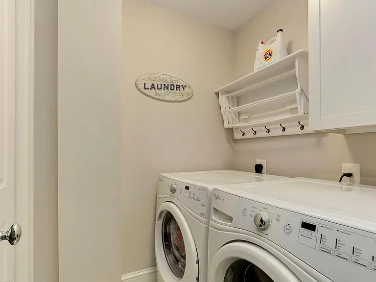 1738 Park Rd NW #2 — Photo 17