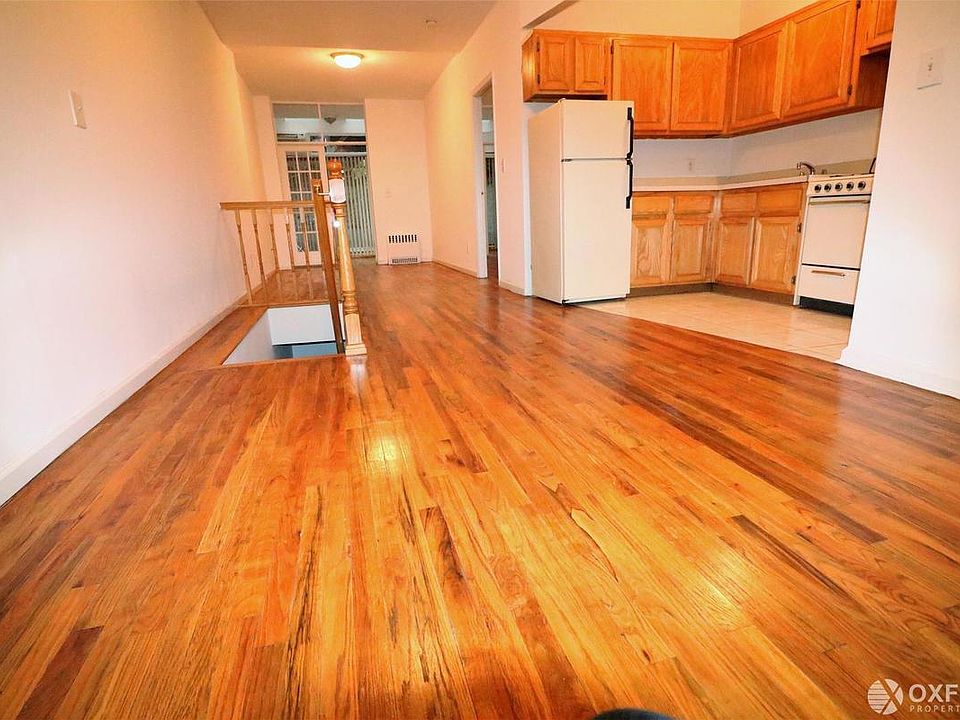 1st image of 75 W 85th St APT B