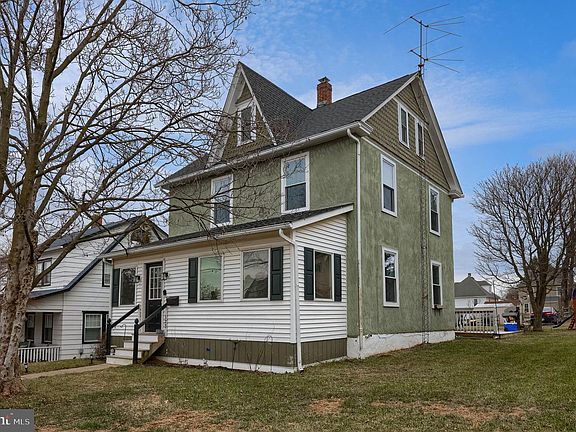 2nd image of 123 Murray Ave