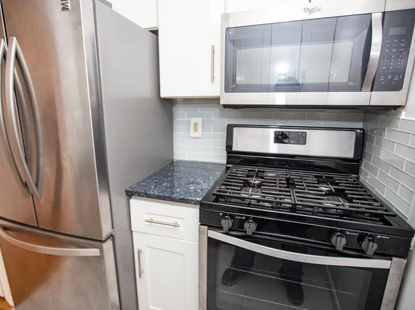 341 Monmouth Street image 8 of 23