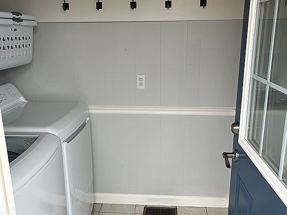 Rear entrance to mud/utility