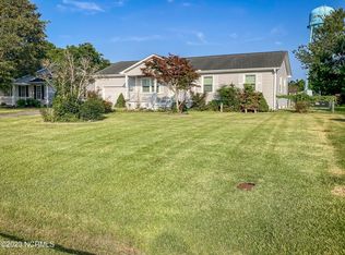 104 Mashburn Dr, Beaufort, NC 28516
