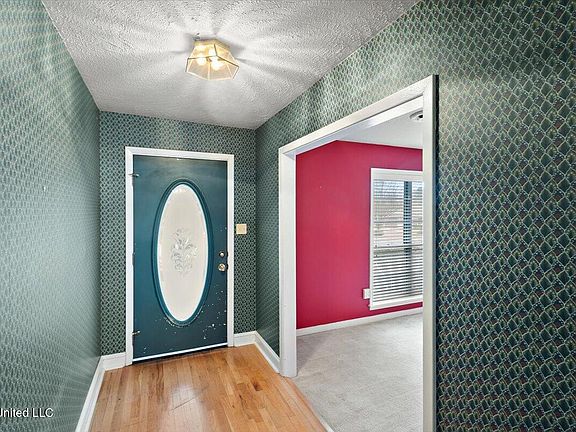 5th image of 43 Stonegate Dr