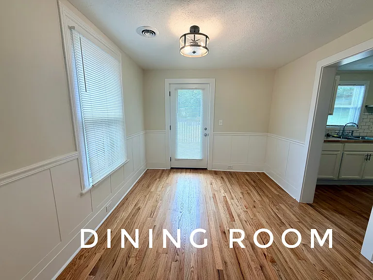 1428 Cornelia St — Photo 9