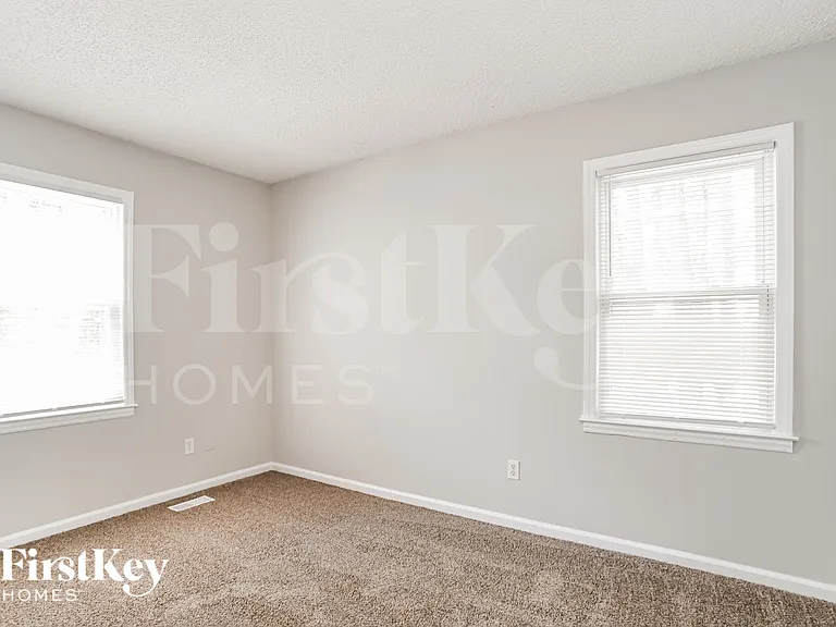 5721 Trotters Ridge Rd — Photo 8