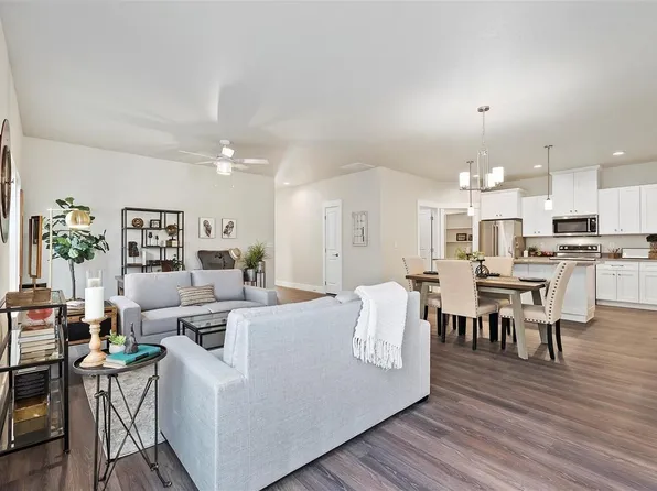 Cedar Crossing Luxury Townhomes