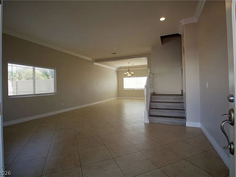7613 Mooring Ave — Photo 4
