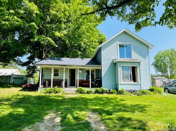 5630 Genesee Ave, Otter Lake, MI 48464