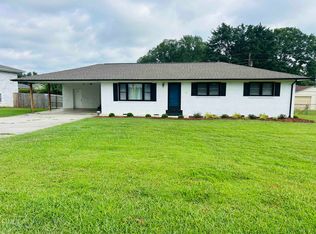405 Dearborn Ave, Muscle Shoals, AL 35661