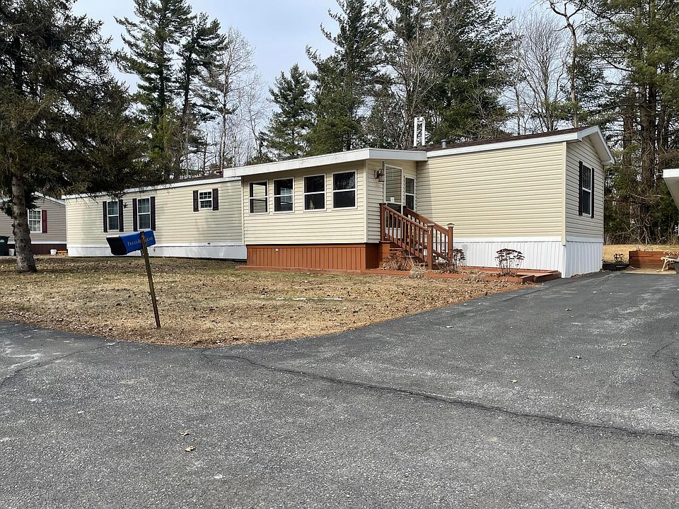 1st image of 7 Labarge Dr