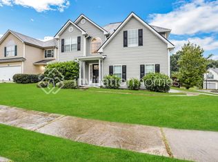 5631 One Lake Way, College Park, GA 30349