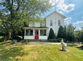 10196 Tallmadge Rd, Diamond, OH 44412