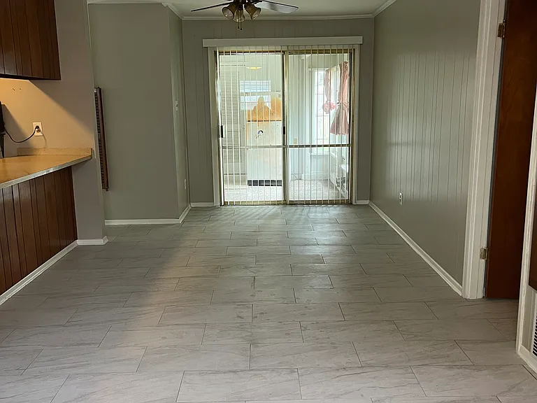 1829 Harvard Ave — Photo 2