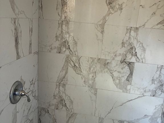 5th image of 1140 NW 79th St APT 113