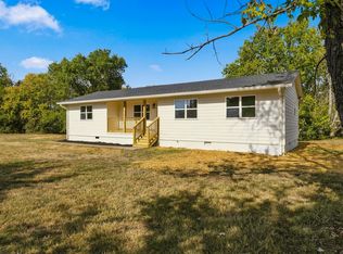 1127 Twin Oak Dr, Murfreesboro, TN 37130