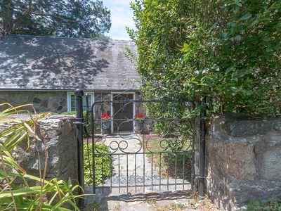 105 Mansfield Avenue, Darien, CT, 06820