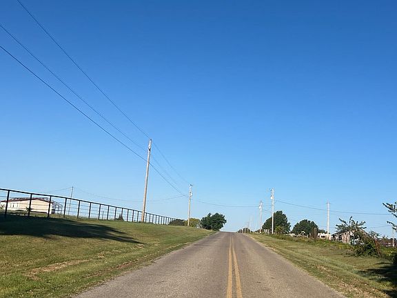 5th image of 10004 Moffatt Rd