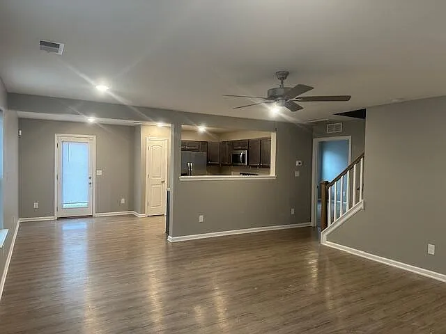 8004 Driftwood Loop — Photo 5