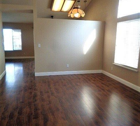 4th image of 4509 Old Village Ln