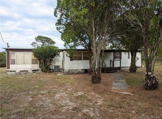 1371 W Jackson Hill Ct, Lecanto, FL 34461