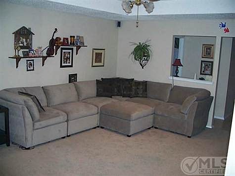 4th image of 609 Allencrest Dr