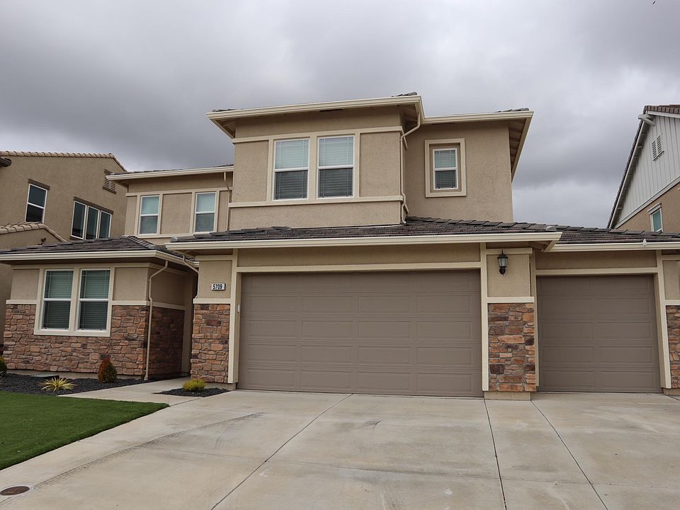 1st image of 5709 Desert Mallow St