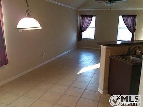 3rd image of 204 Glenview Dr