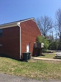 2nd image of 713 College St