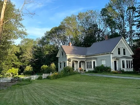 604 High St, Hanson, MA 02341