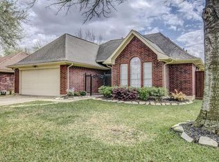 6002 Dee Dr, Pasadena, TX 77505