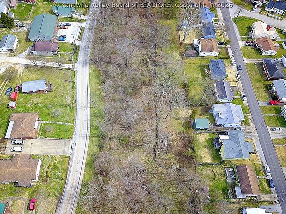 2nd image of 924-958 Lincoln Dr
