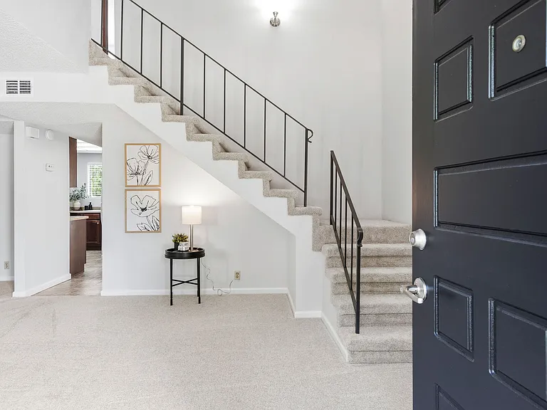 7235 Cinnamon Cir — Photo 3