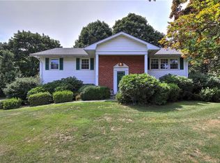3 Woodchuck Ln, Norwalk, CT 06854