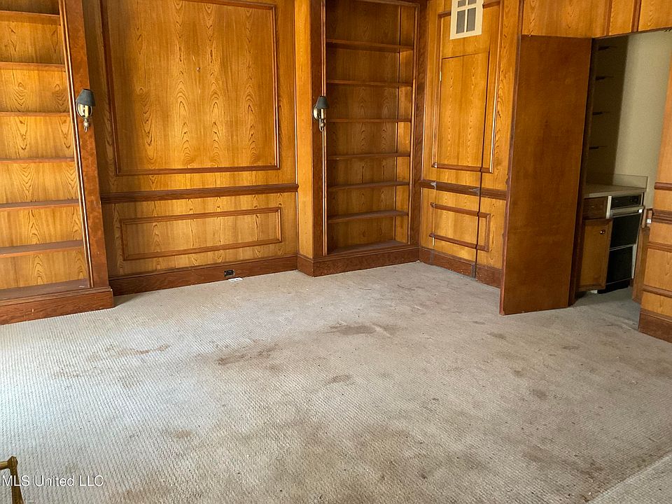 6 Moss Forest Pl, Jackson, MS 39211 | MLS #4138322 | Zillow