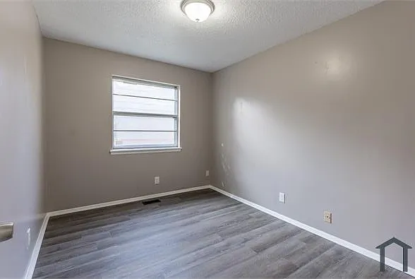 6309 S Owasso Ave — Photo 16