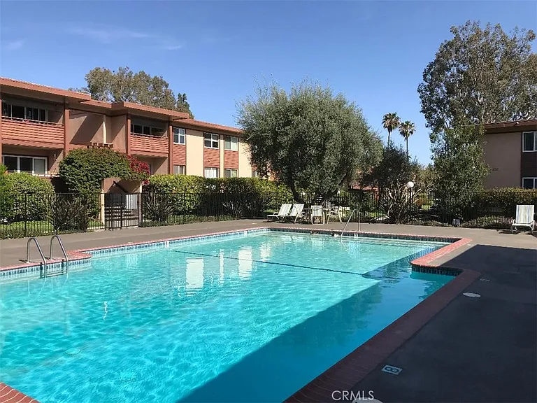 5945 Armaga Spring Rd #B — Photo 8