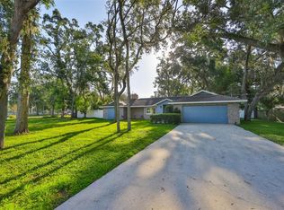 102 Cash Dr, Seffner, FL 33584
