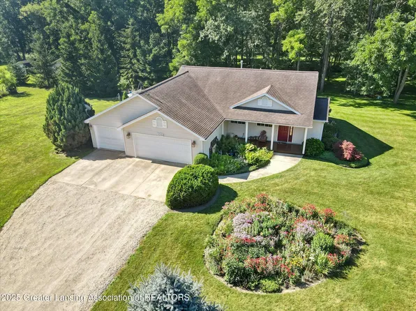 2284 Pinch Hwy, Charlotte, MI 48813