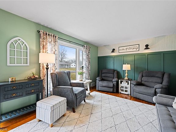 5th image of 23947 Lebern Dr
