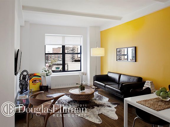 2nd image of 212 W 91st St APT 827