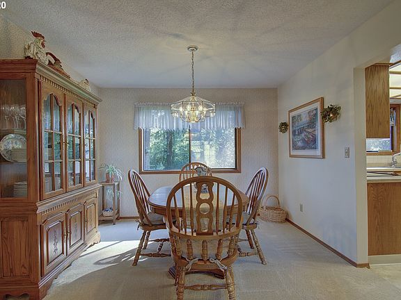 4th image of 3401 NE 94th St