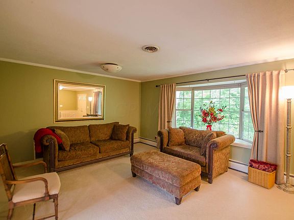 4th image of 148 Joy Ln NW