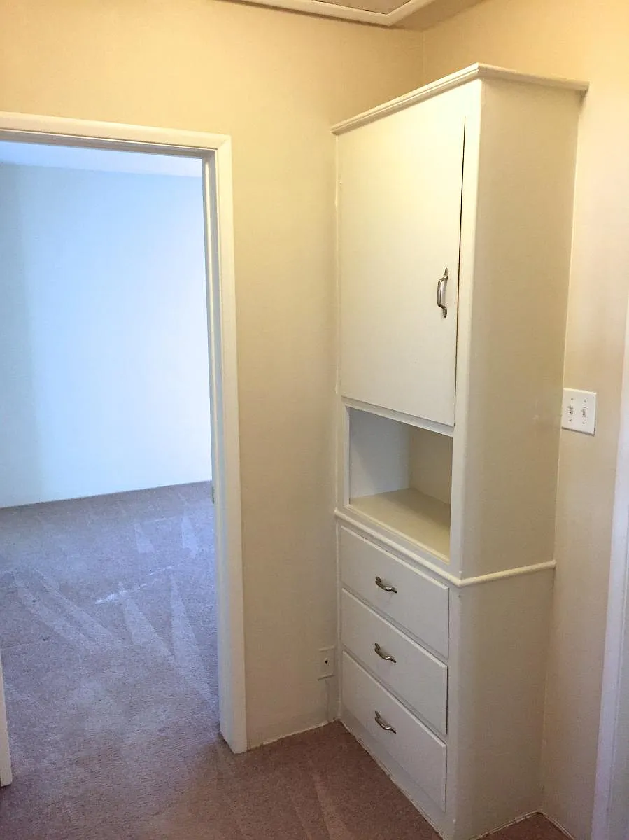 Building Photo - 1804 Tamerlane Dr #D