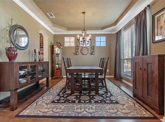 5th image of 4609 Kingsway Ln