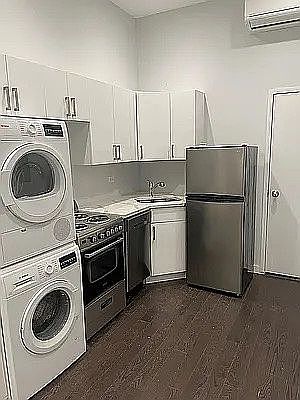 1st image of 100 Charlton St #40